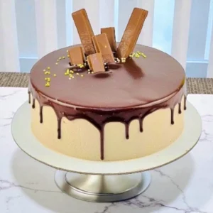 KitKat Cake