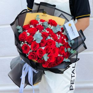 Charming Red Rose Bouquet