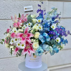 Deluxe Mixed Flower Box